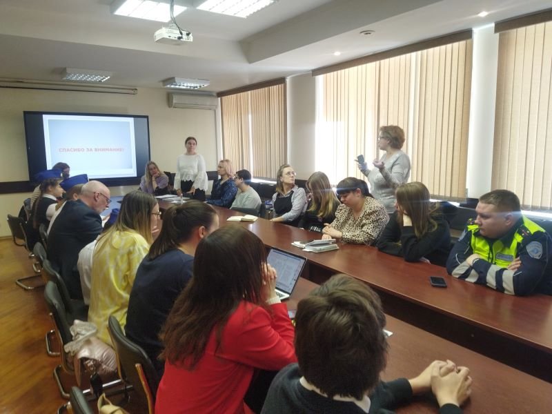В Жуковском сотрудники Госавтоинспекции приняли участие в круглом столе